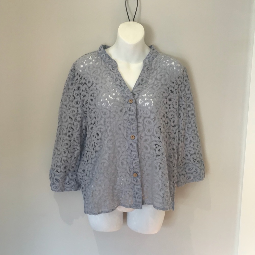 Smart summer blouse